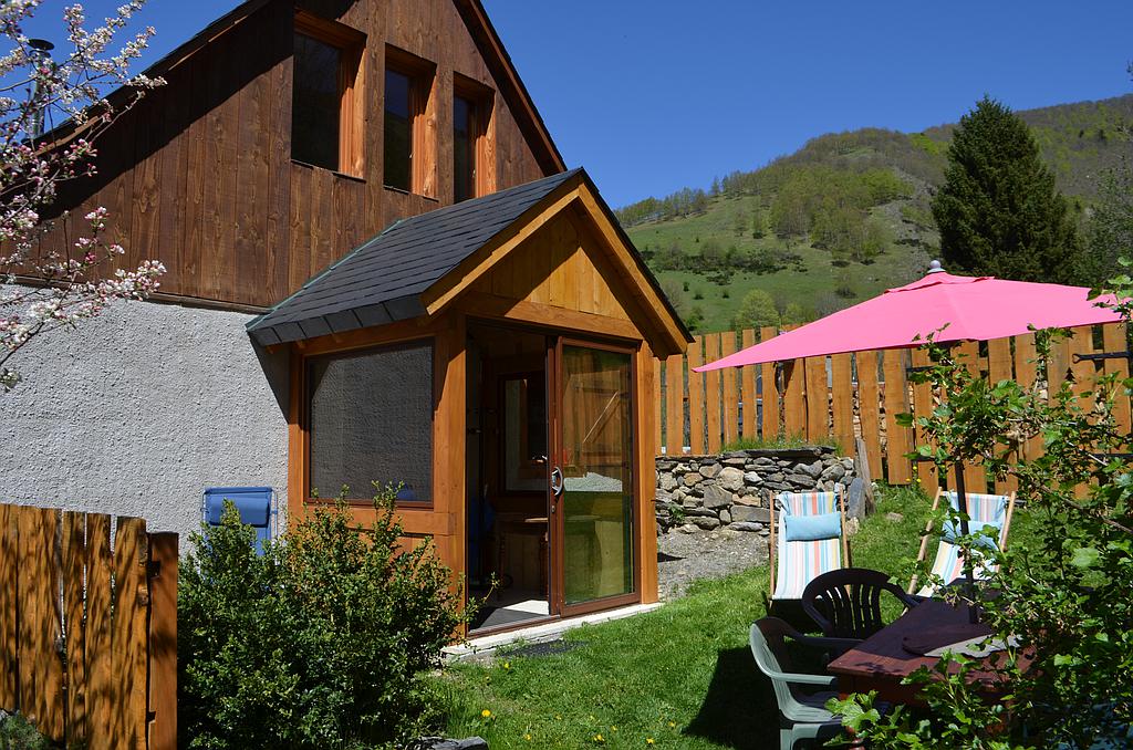 GÎTE GENTIANE DES PYRÉNÉES - AU CŒUR DE LA VALLÉE D'OUEIL